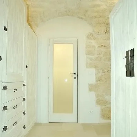 Casa Garibaldi Остуни